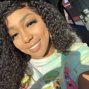 Meet your Posher, Victoria